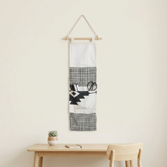 Monochrome Cozy Hanging Wall Organizer