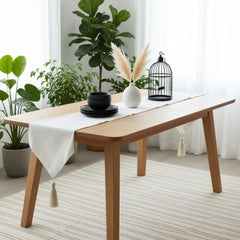 Ivory Mist Elegance Table Runner With 4 Mats