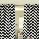 Black and White Ripple Pattern Curtain