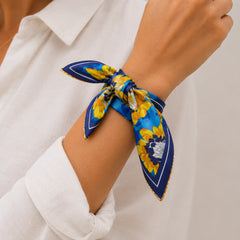 Vireza bandana set  close shot tied around the wrist 
