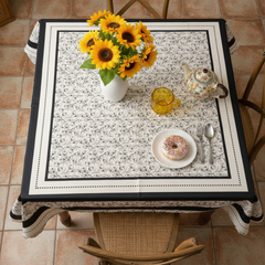 Black-Cream-Flora Table Cover
