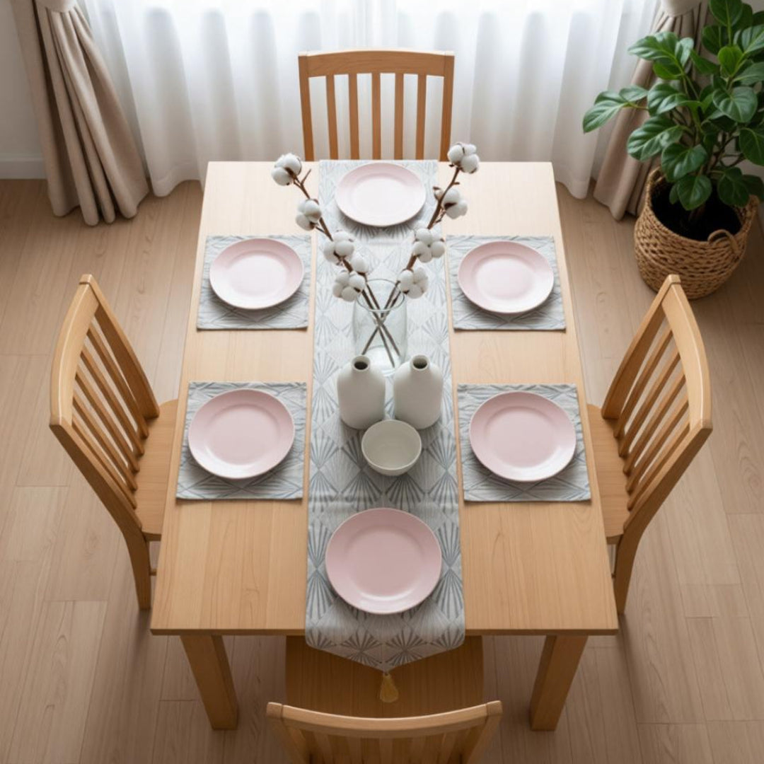 Silver Mirage Table Runner With 4 Mats