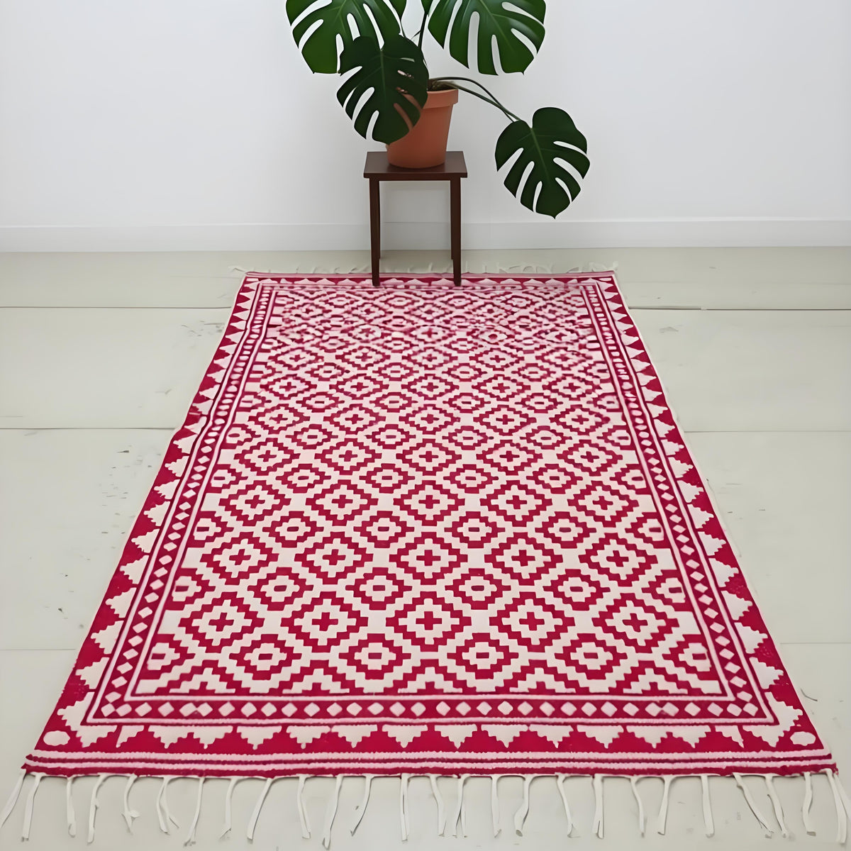 Diamond Style - Red & White (4ft x 6Ft)