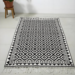 Diamond Style - Black & White (4ft x 6Ft)